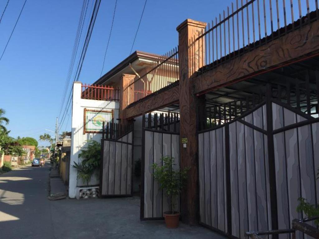 Bamboo Garden Boutique Hotel Tacloban Buitenkant foto