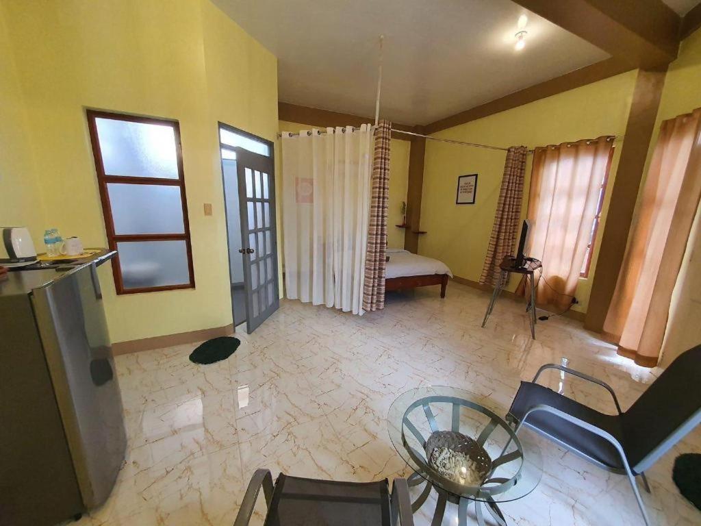 Bamboo Garden Boutique Hotel Tacloban Buitenkant foto