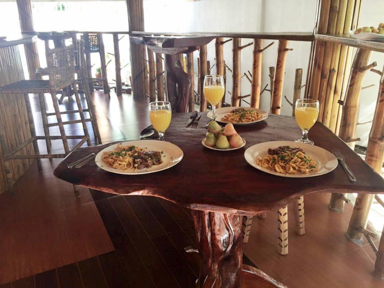 Bamboo Garden Boutique Hotel Tacloban Buitenkant foto